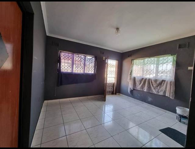 2 BEDROOM HOUSE FOR SALE IN MEREBANK